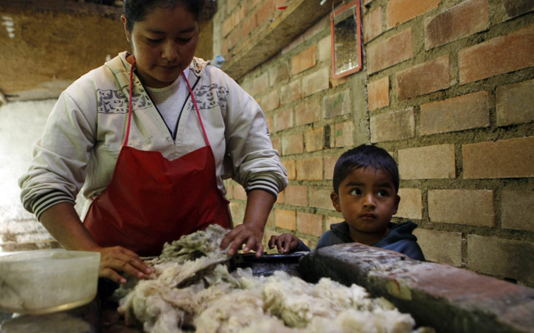 Moda sostenible para huir de los recuerdos de la guerrilla en Colombia